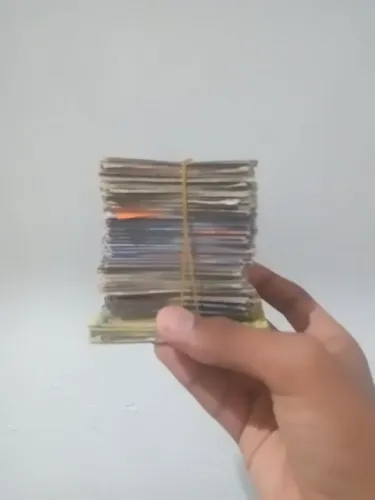 Cards de pokemon, yugi ho, naruto , futebol e stuble guys nao faço entregas : +250 cards