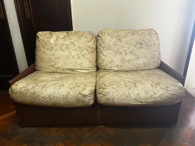 Sofá-Cama Vintage em Couro 1,49m - Mecanismo Perfeito NO PRECINHO