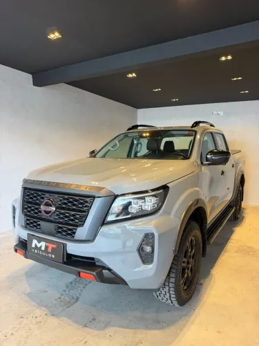 Nissan Frontier Pro4x CD 4X4 2.3 Bi-TB Die. AUT 2024