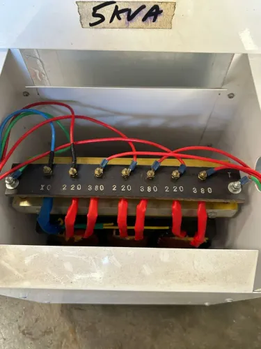 Transformador 220/380