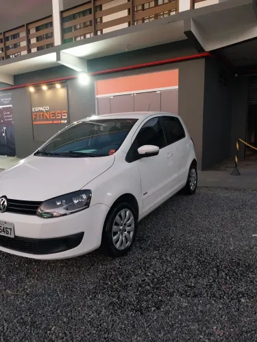 Volkswagen Fox 1.0 MI Total Flex 8V 5P 2014