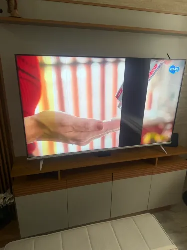 TV Philips LED 60? Funcionando - Com Faixa na Tela - Oportunidade para Conserto