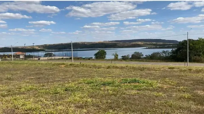 Lote 800 m² Cond Portal do Prata quadra 14, vista definitiva pra o lago