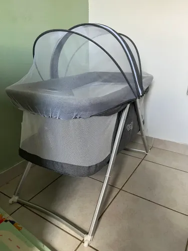 Berço Moisés Portátil Com Balanço até 9kg Maxi Baby