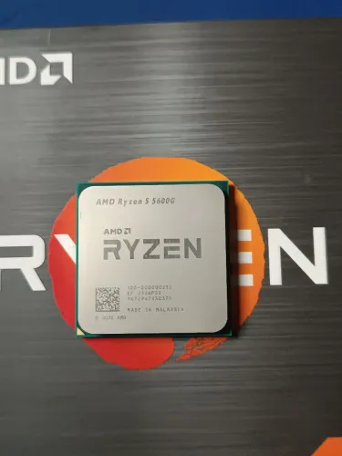 PROCESSADOR RYZEN 5 5600G COM COOLER BOX - USADO