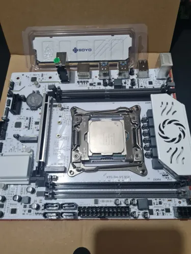 Kit xeon 2682 v4 + 8 gb ram