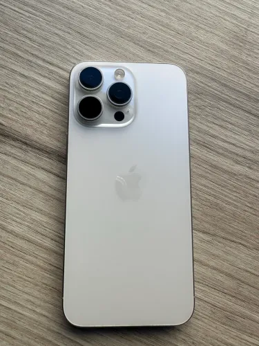 iPhone 15 Pro Max 256 GB - Impecável