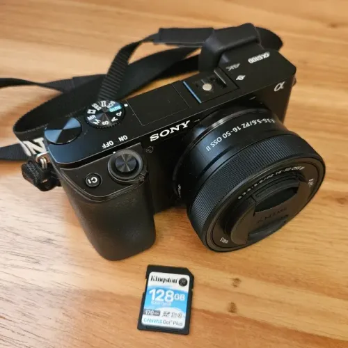 Sony A6100 Kit lens 16-50mm +128gb