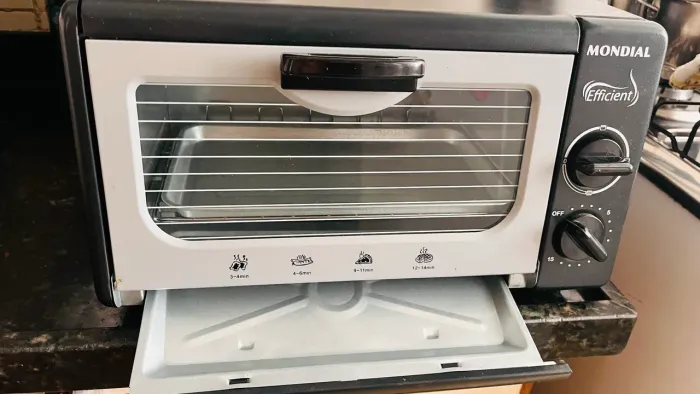 Forno elétrico eficient Mondial