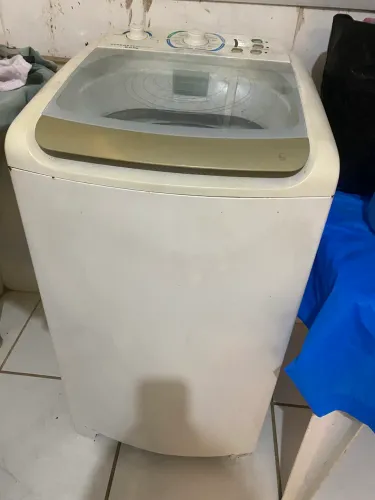 Máquina de lavar com defeito