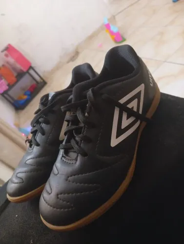 Chuteira umbro futsal