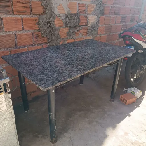 mesa de mármore usada