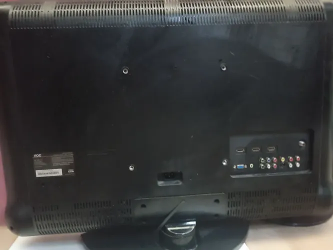 TV AOC 32 LCD - Modelo D32W931 (Com Defeito Na Fonte / Para Peças)