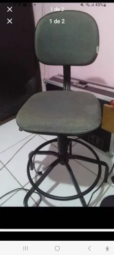 CADEIRA GIRATÓRIA