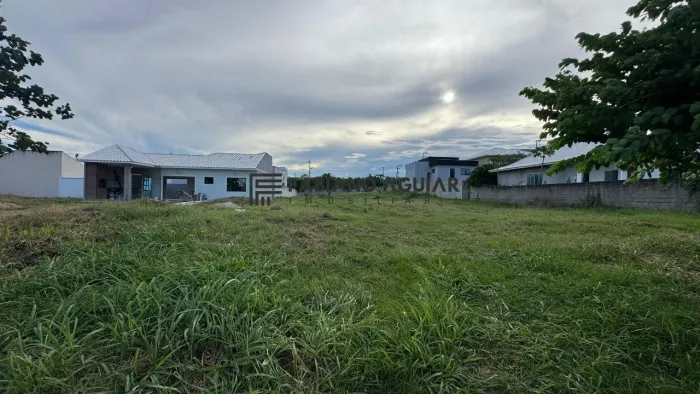 Terreno de condomínio em Araruama, 360m2 - R$ 125.000,00 - Condomínio Collynas Park