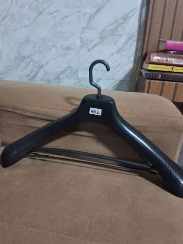 Cabide para ternos