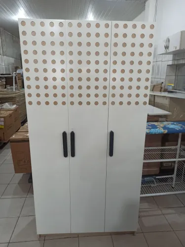 Guarda roupa infantil 3 portas