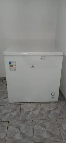 Freezer Electrolux 200L branco