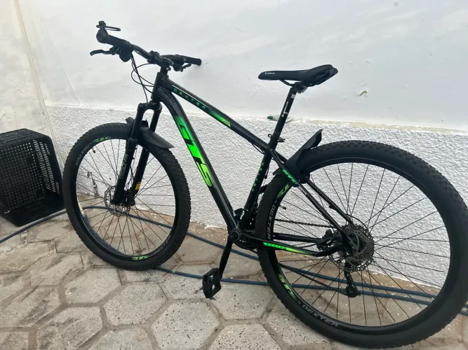 MTB Aro 29 TOP! Cubo Tanke (barulhento) + Freio Hidráulico + Shimano 9v | 2 Meses de Uso