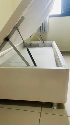 Cama box