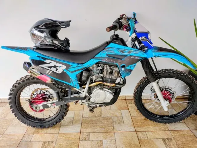VENDO CRF 230F EQUIPADA E REVISADA COM N.F