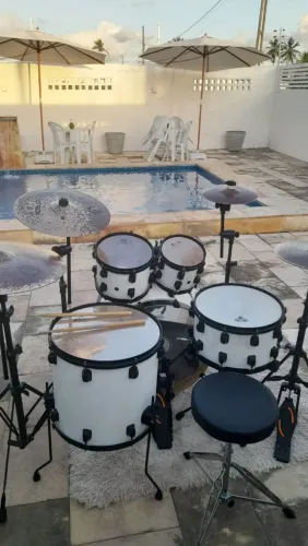 Venda de Bateria completa.