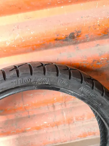 Pneu aro 16 110/70
