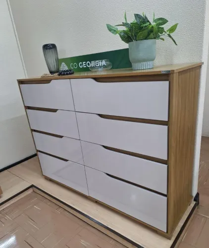 Cômoda GRANDE 8 gavetas, corrediças telescópicas 1.47 de largura ENTREGAMOS E MONTAMOS