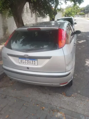 Ford Focus 1.6 S/se/se Plus Flex 8v/16v 5P 2005