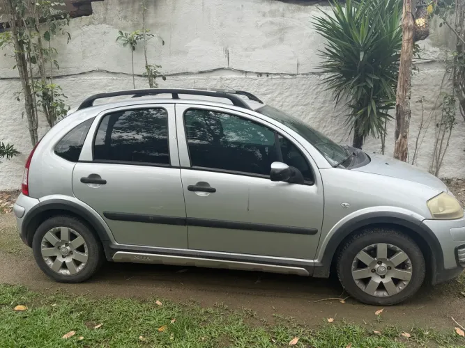 Citroen C3 XTR 1.4 Flex 8V 5P 2009