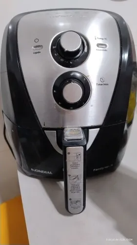 Fritadeira Elétrica Sem Óleo Air Fryer Mondial AFN40BI Family Inox 4L Preta/Inox - 220V