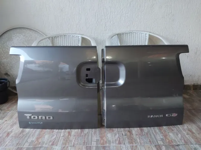 Tampa traseira da toro