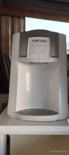 Bebedouro refrigerador da colo maq