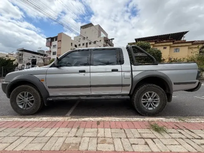 Mitsubishi L200 Outdoor GLS 2.5 4X4 CD TDI Diesel 2009