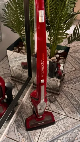 Aspirador vertical Electrolux sem fio 