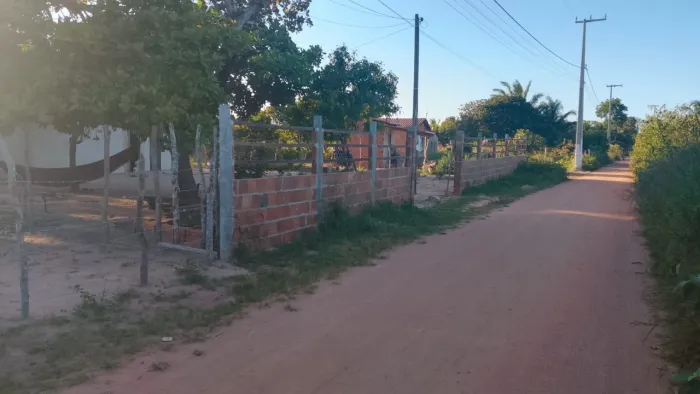 Vendo sítio para morar ou investir em avicultura ou plantação zona rural Trairí