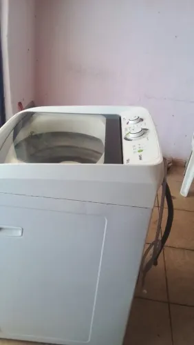 Vendo uma máquina de lavar roupa