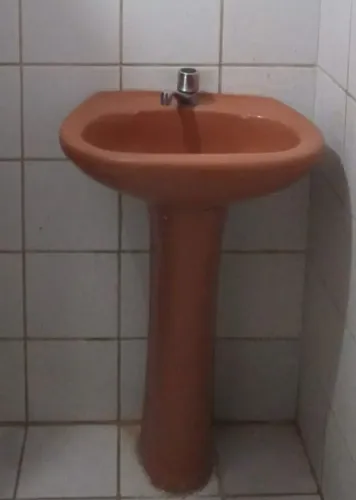 Pia/Cuba com coluna Marrom