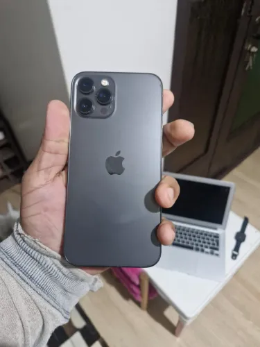 Kit Apple: iPhone 12 Pro Max + MacBook Air + Apple Watch Series 5 + Fone Bluetooth