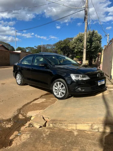 Volkswagen Jetta Comfortline 2.0 T.flex 8V 4P Tipt. 2014