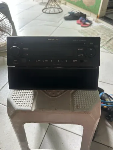 Vendo som Honda e retrovisor celta 