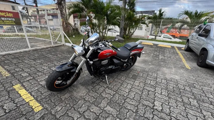 Suzuki Boulevard M800