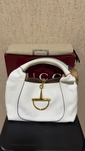 Bolsa Gucci Softbit branca 