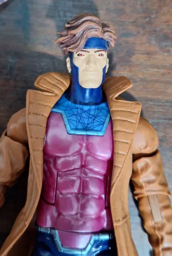 Marvel Legends X-Men Gambit Retrô vintage (usado completo)
