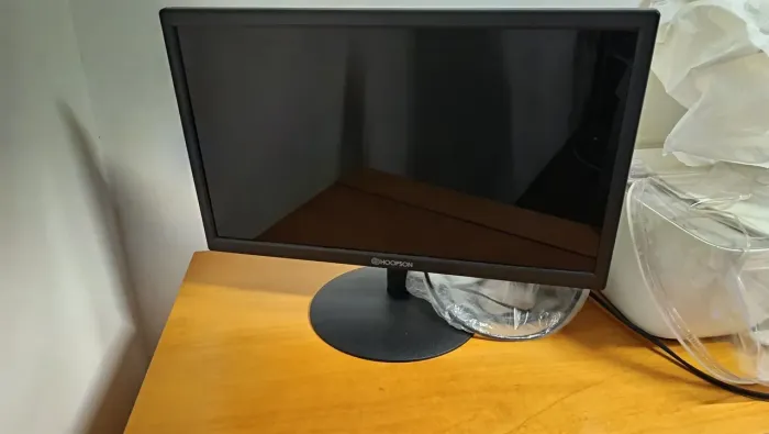 Monitor led hoopson 17 polegadas