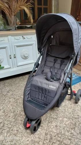 Carrinho de bebê cosco