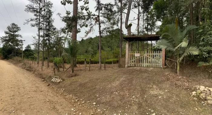 Sitio em Sete Barras - SP (Estrada Guapiruvu km 11)