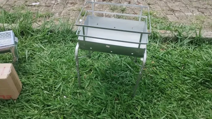 Vendo churrasqueiras (grelha vendida separada )