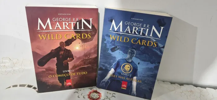 Wild Cards - George R R Martin - Livro 1: O Começo de Tudo e Livro 2: Ases nas Alturas