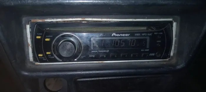 Som pioneer deh 1180mp
